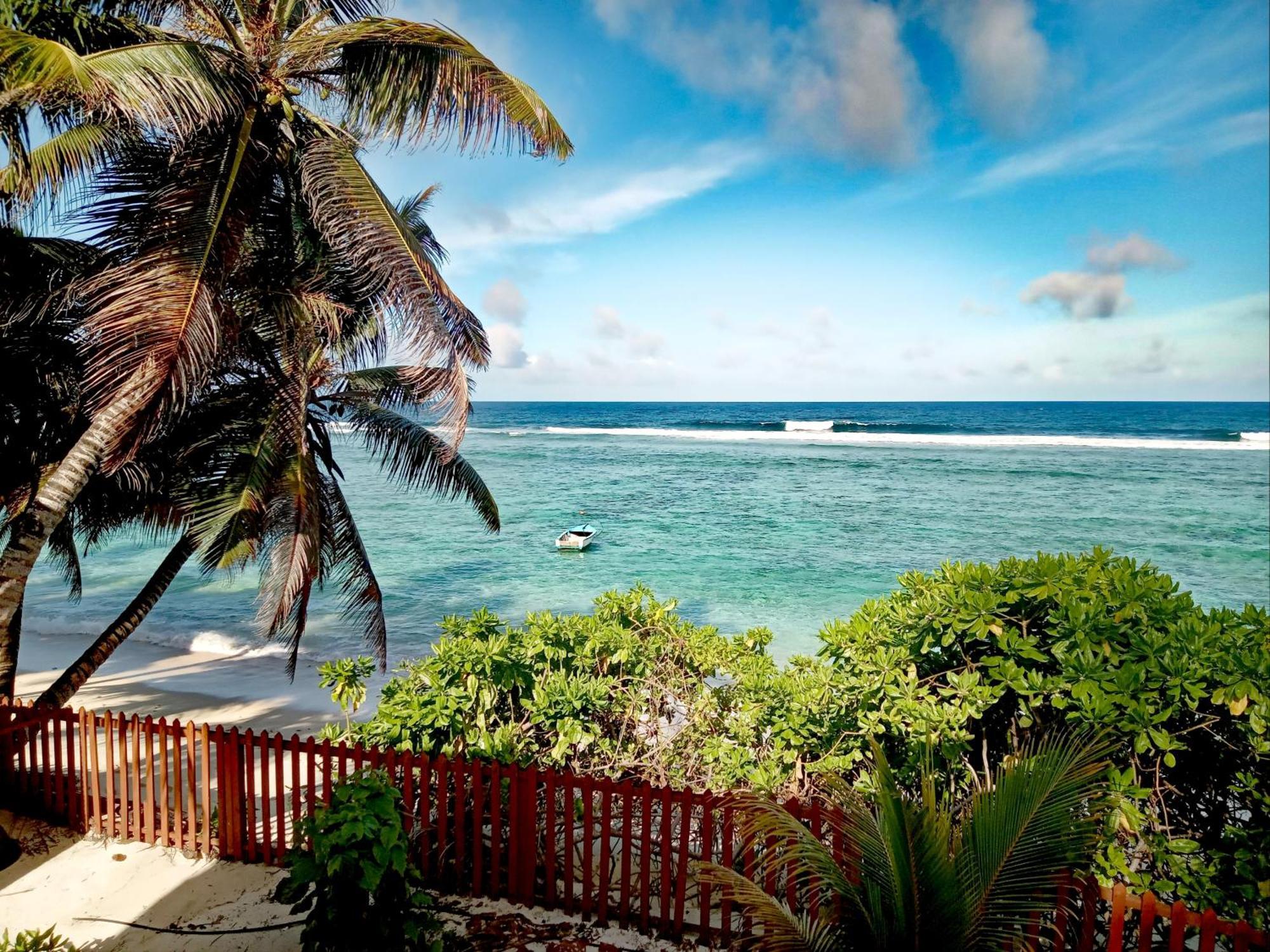 Roz A Mer - Beach Apartment Takamaka Luaran gambar